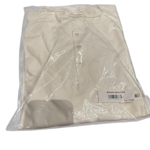 Amazon Essentials White Long Sleeve Tee - Picture 5 of 6